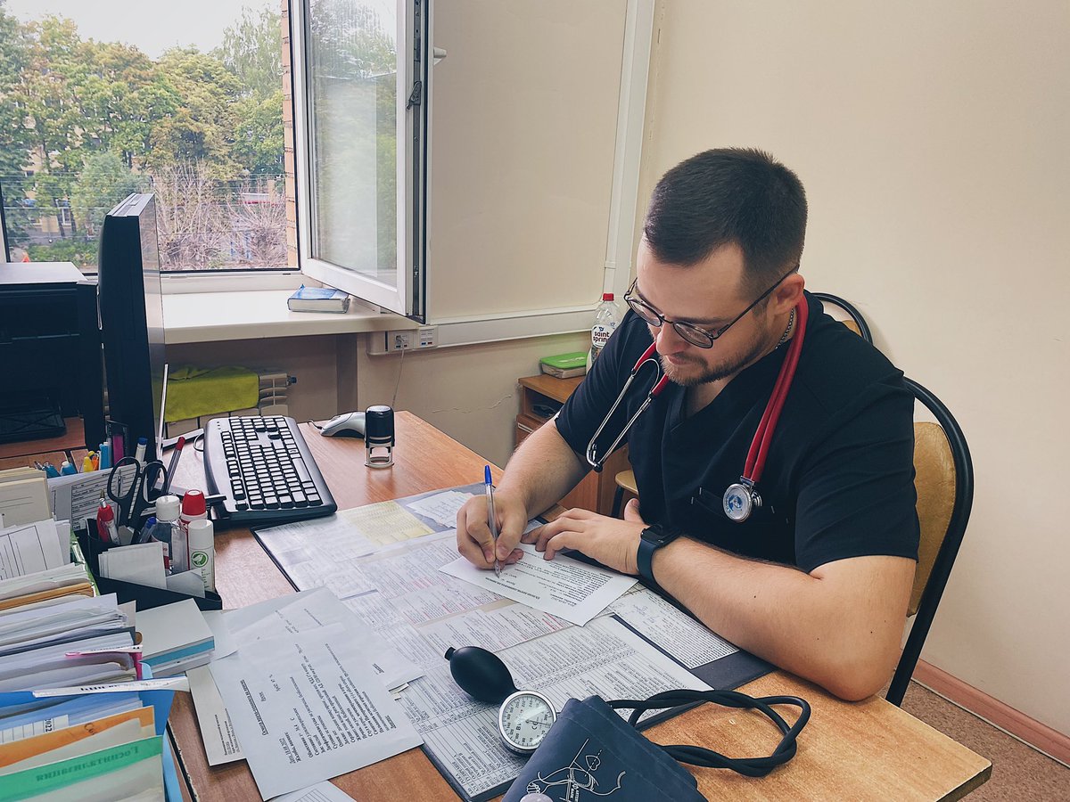 doctorbataev's tweet image. Я думаю, что идеальным завершением поликлинического этапа моей карьеры, будет тред об амбулаторной службе в регионах нашей страны. Расскажу про ее многочисленные минусы и немногочисленные плюсы. 
Буду благодарен вашим ❤️ и ретвитам