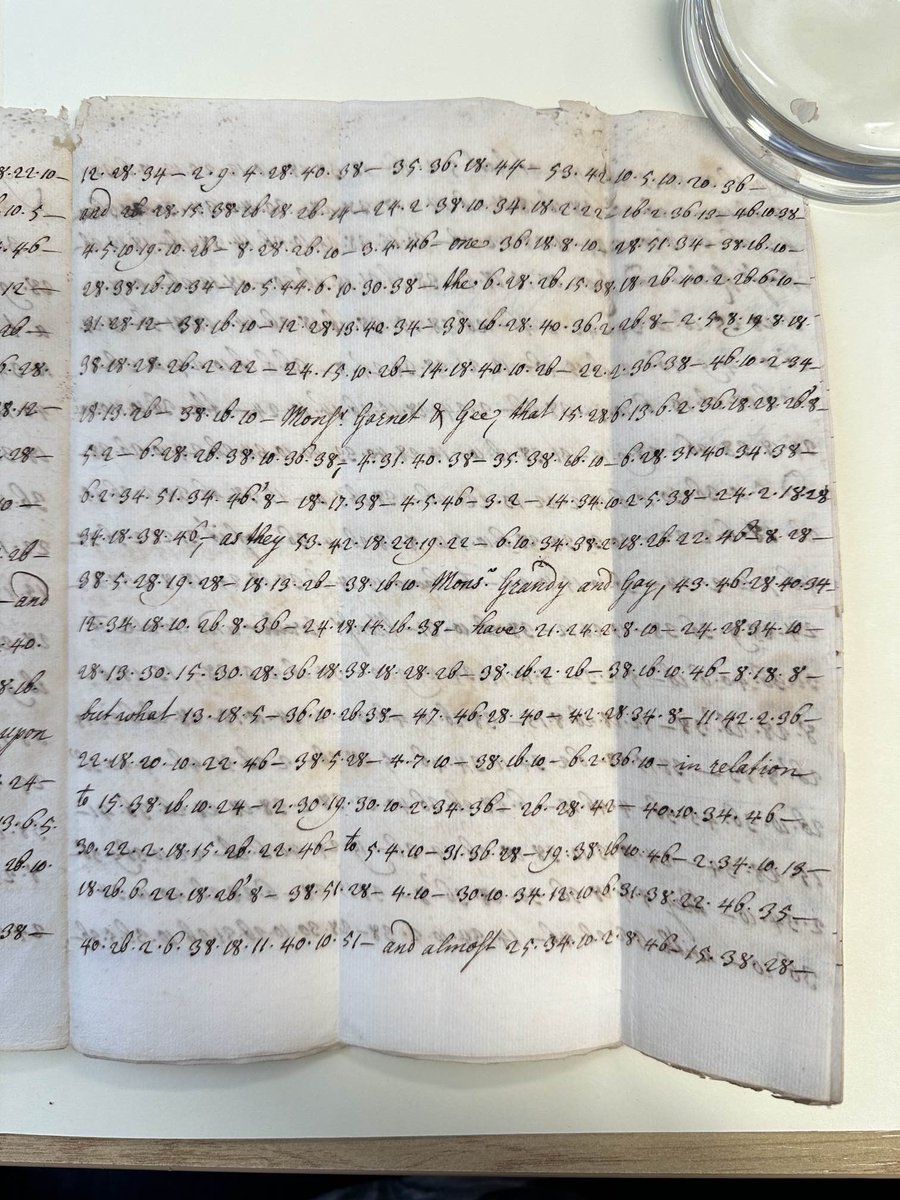 UCLSpecColl's tweet image. Attention #CodeBreaking enthusiasts! We've found a letter written in code in the uncatalogued portion of our Brougham Archive.
If you recognise the code used, please let us know! 
More info on the archive: archives.ucl.ac.uk/CalmView/Recor…
#LibraryMystery #ArchiveMystery #code #Cypher