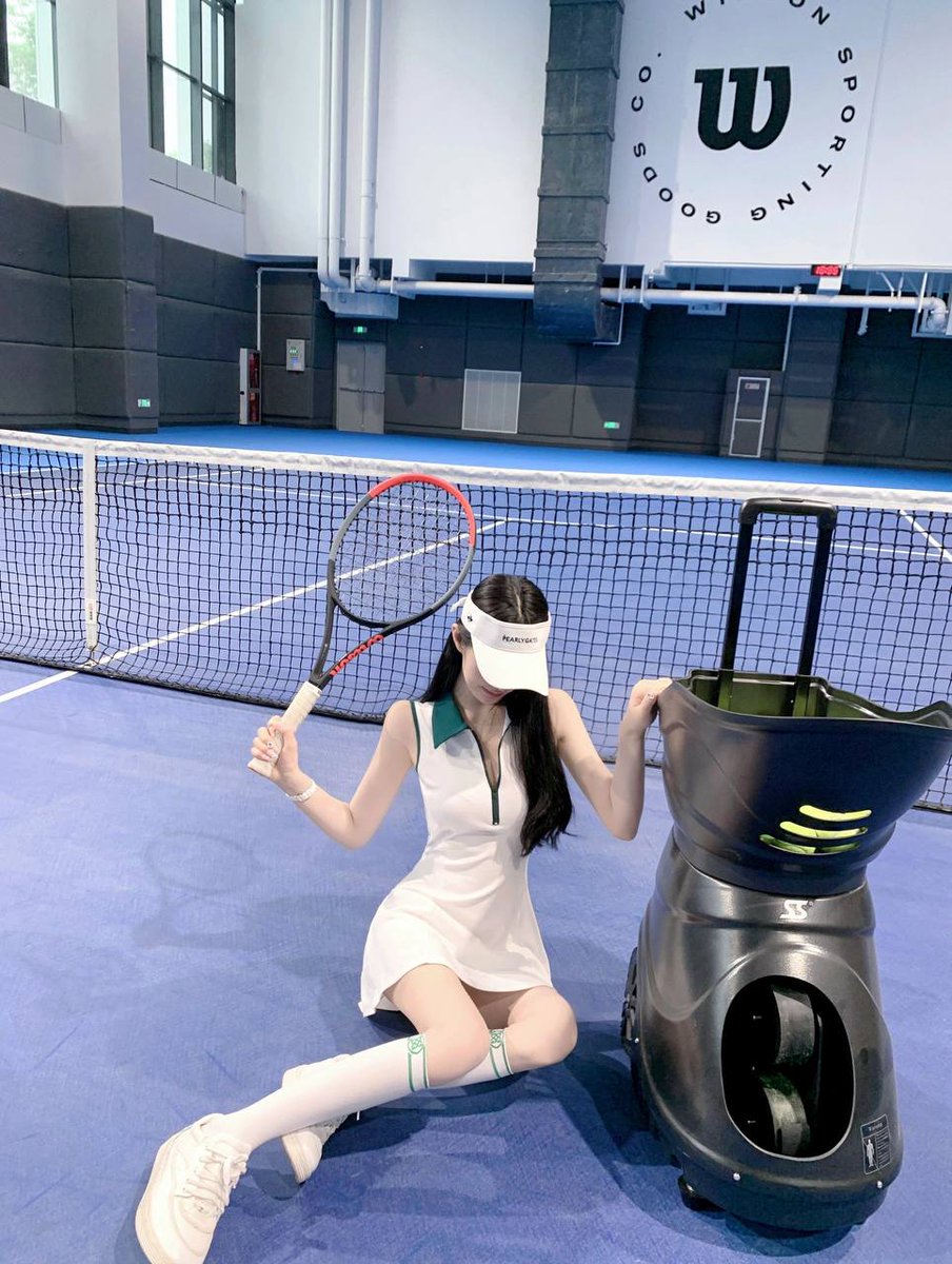 tcbsilzer's tweet photo. #Tennis time 🏓🎾 https://t.co/d8YUW5172s