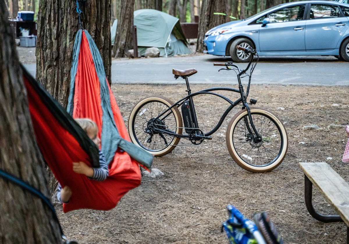 Power up your RV trip with the perfect e-bike! 🚴⚡ Discover the best types of electric bikes for camping and make the most of your outdoor adventure. Learn more: bit.ly/45OBg41  #RVLife #EBikes #Camping