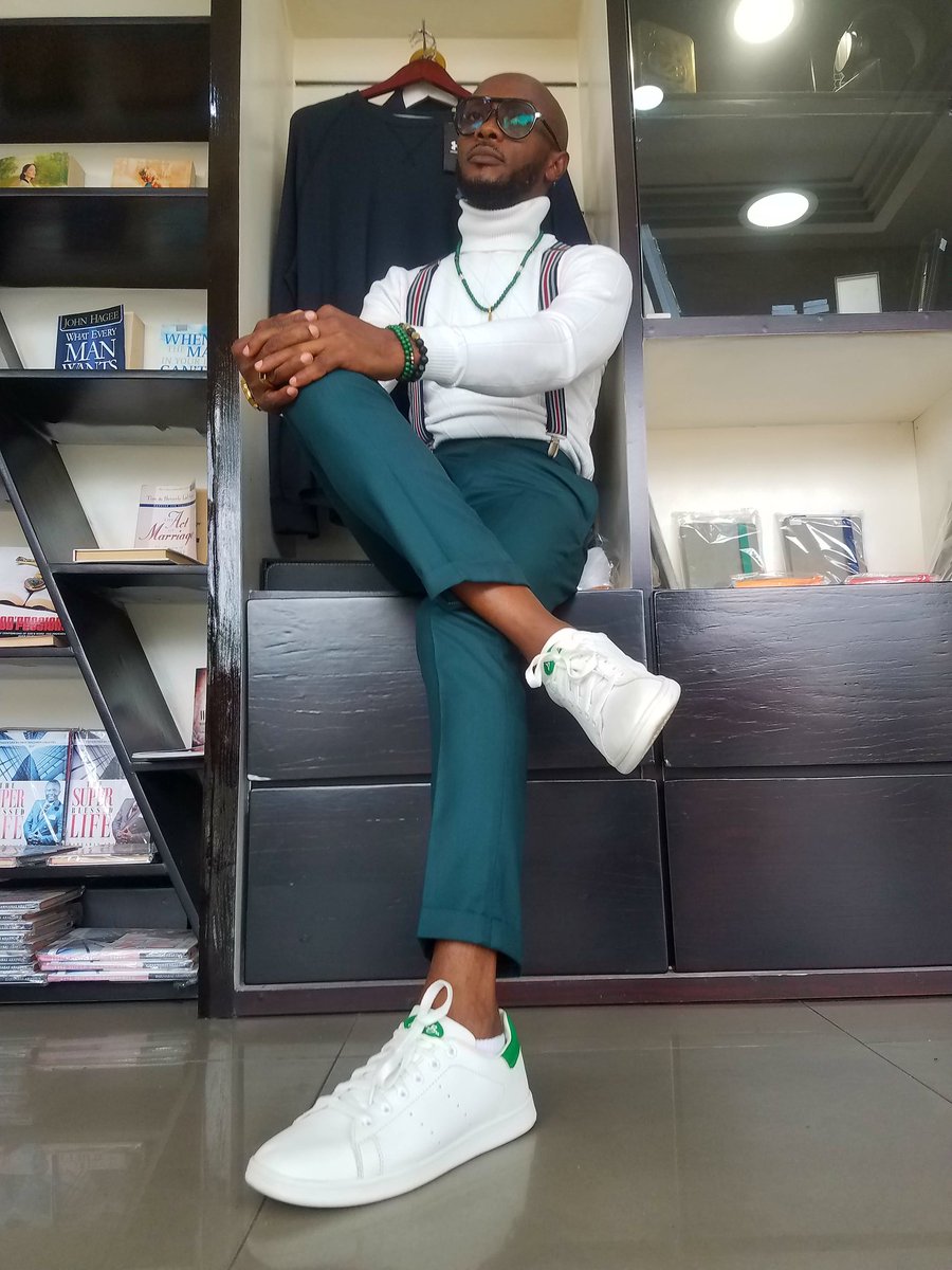 TDpepple's tweet photo. WEAR NICE SHOES!

YOUR SHOES ARE THE FIRST THING PEOPLE SUBCONSCIOUSLY NOTICE ABOUT YOU.

Happy Democracy day🇳🇬 We rise!

#easysophistication @tdpepple 

#wardrobemanager #imageconsulting 
#moderneligance 
#wardrobestylist 
#refineyourstyle 
#dukeofstyle 
#tdpepple 
#HVM 
#shoes https://t.co/zZpCGzwubx