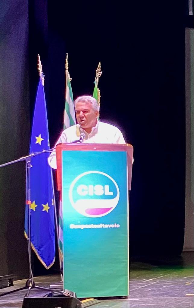 “Bisogna spiegare alle persone che partecipare conviene.Aziende a maggiore tenore partecipativo pagano salari più alti,sono più sicure, investono di più,permettono davvero ai lavoratori di avere voce in capitolo nelle scelte d’impresa: #LuigiSbarra da #unpostoaltavolo <a href="/CislPuglia/">Cisl Puglia</a>