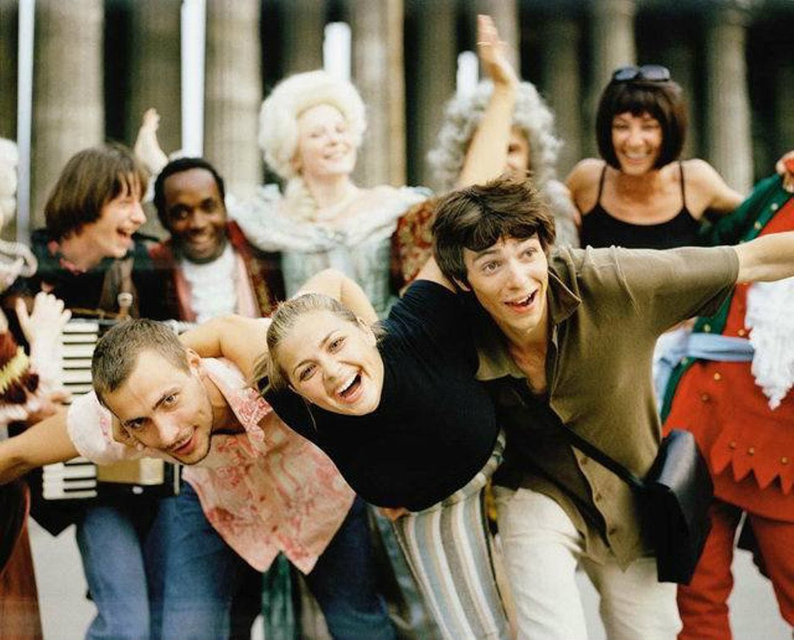 валенсиага on Twitter: "Фильм Прогулка впечатлил меня сильнее чем Питер фм"