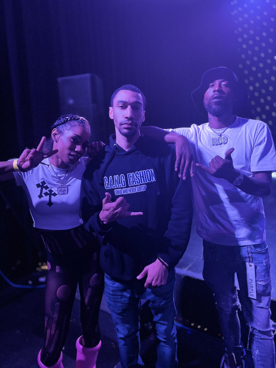 HawaiianPunchuh's tweet photo. GRIND AND NEVER GOSSIP! ๐ฏ๐ค๐ฝ
@TheOnlyTayRoc @ladycaution215 #TheWreckRoom https://t.co/GKe65T6QjL