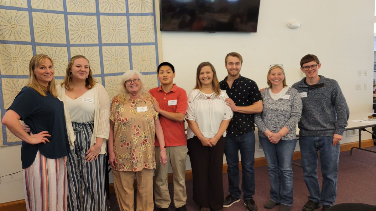 ObserverIsland's tweet photo. On May 16 the #WashingtonIsland Women’s Club honored the #graduatingseniors &amp; their moms at their dinner meeting.
L to R: Katie &amp; Breanna McGrane, Beth &amp; Joseph Lux, Marlene &amp; Spencer Johnson, Danelle Nickchen, &amp; Jake Kooiker (Aiden Purinton missing).
 #washingtonislandobserver https://t.co/jSfMunY1OQ