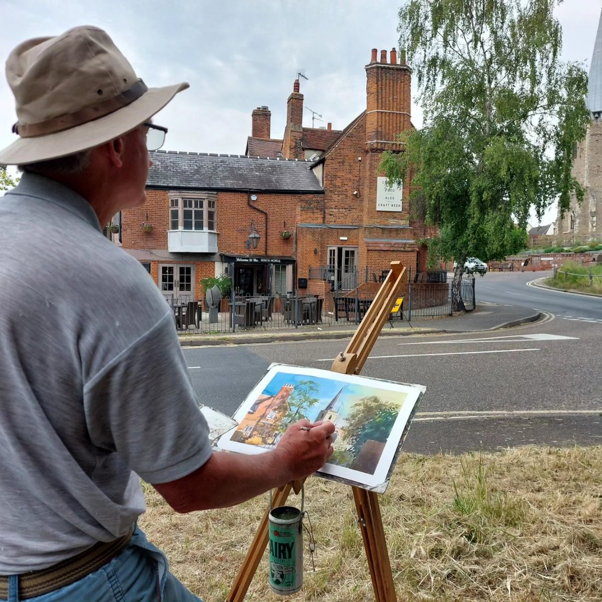 I'm painting a commission today in Great Baddow, Essex. 
Colin Steed #colinsteedart1 #steedlindy #art #essexcounty #countryfile #uktravel #pleinairpainting #ukartist