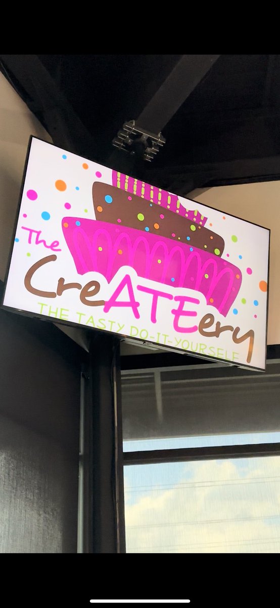 EricEatsHTX's tweet photo. The CreATEery
(Cake Decorating Class)
Houston, Tx 

IG: TheCreATEery https://t.co/PnpgYERI3N
