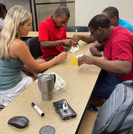After a fun weekend in #TitleTown, we’re back to the classroom today. 📚 DYK: not only do our students take program-specific courses, but they enroll in classes alongside other UA students? 🐘 #RollCPP #InclusiveHigherEd #RollTide