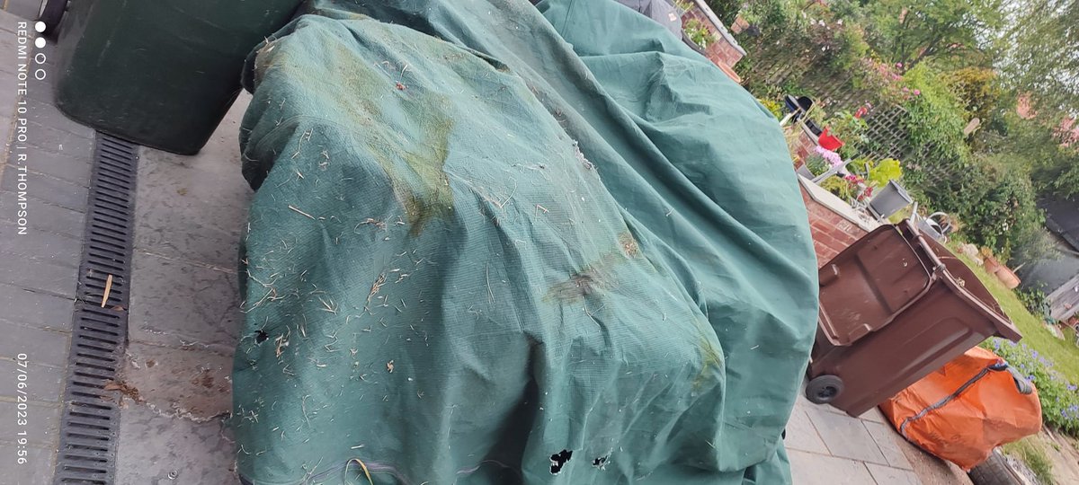 justmakingconv2's tweet photo. Hello!  In this fair episode we're discussing some tarp related nonsense on an IPMS club table and having a general chat about making YouTube videos.  
https://t.co/F0UunjNLmu https://t.co/ueluQXmgtV