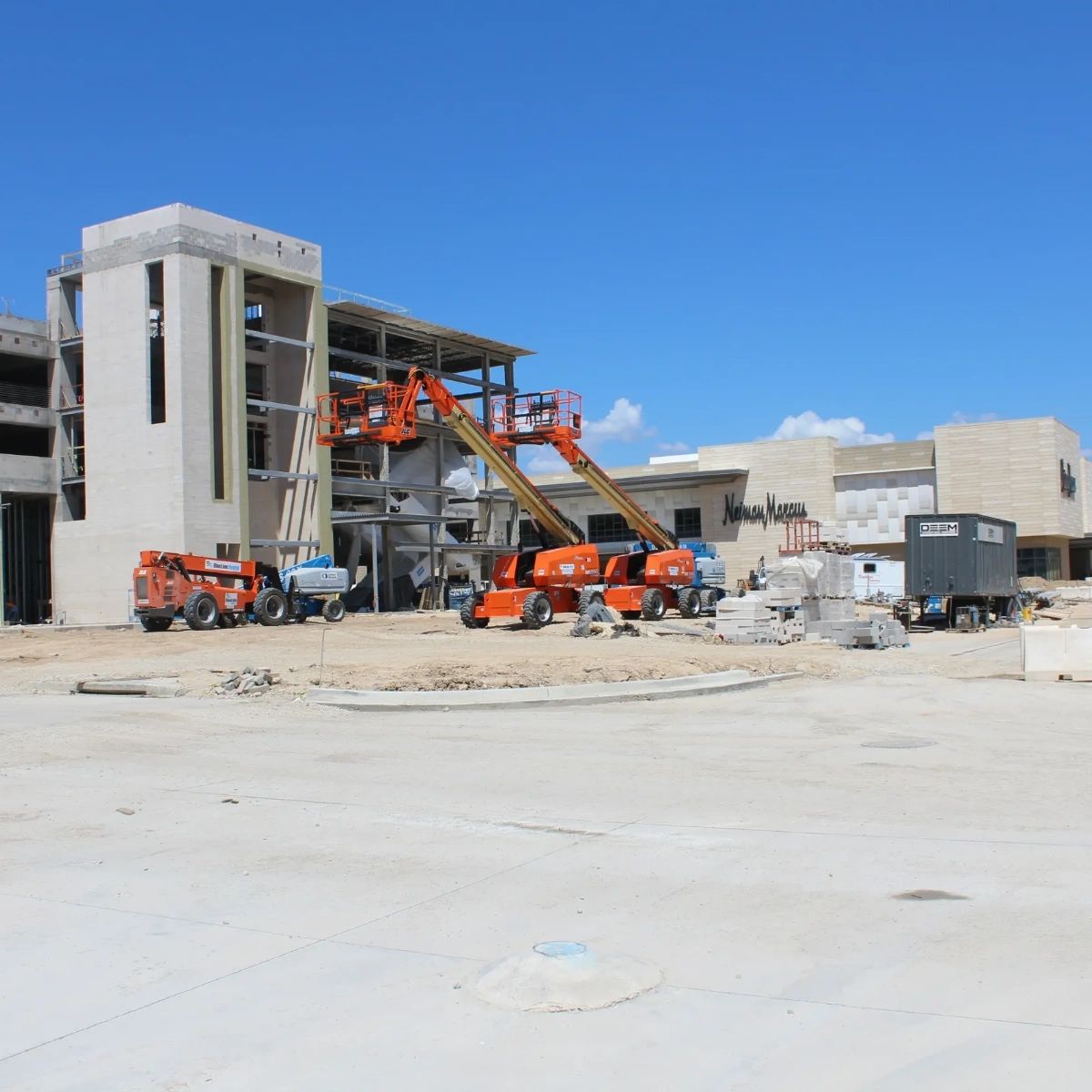 basecombuilds's tweet photo. Choosing the wrong construction company can cost you more than money. Protect your investment by choosing us for your next project! https://t.co/hCGb3vVHa8