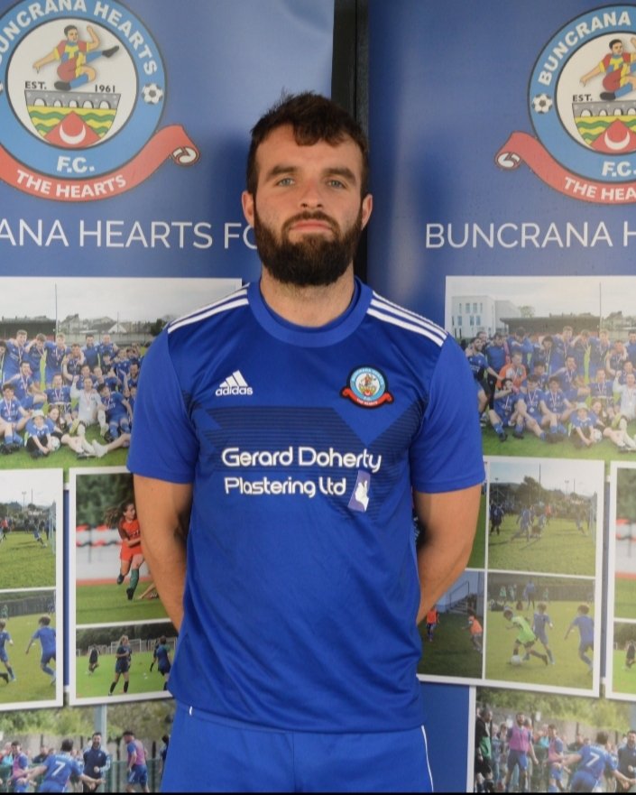 BuncranaHearts's tweet photo. Huge congratulations to Paul McDermott who was named Inishowen Premier Division Player of the Year at their Annual Awards function last Friday night. Paul had a wonderful season with the Hearts and was a fitting recipient of this accolade. 
👏👏👏 https://t.co/IzvZsjiBL3