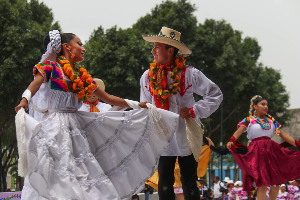 AntorchaMagis's tweet photo. Te invitamos a leer  y difundir el artículo  "“Estas son nuestras joyas”"

Por .Serafín Rodríguez García, Dirigente de AM en Puebla

En nuestra página Oficial de Facebook 
https://t.co/Qnl9HCmHr8 https://t.co/19VtVdMmVP