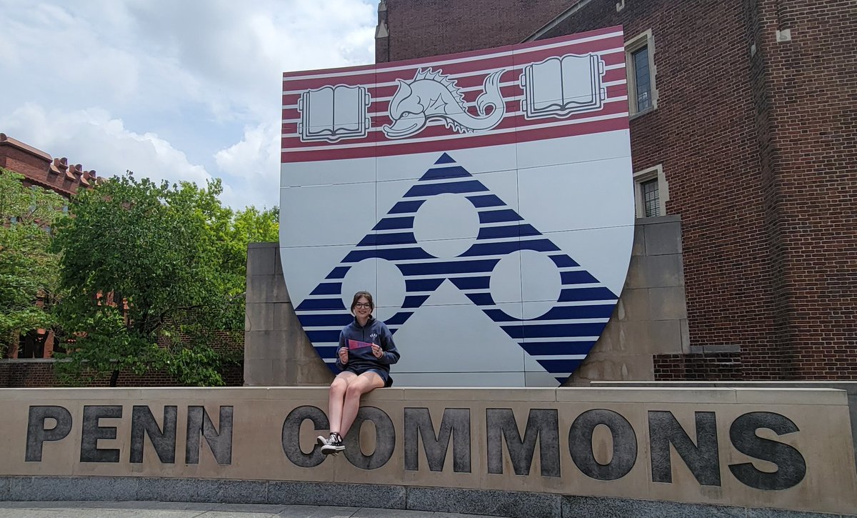 BLLPHD's tweet photo. One future @Penn student and one former @Penn student 👩‍🎓@ewhiteheadfdn https://t.co/BSxgsqblW6