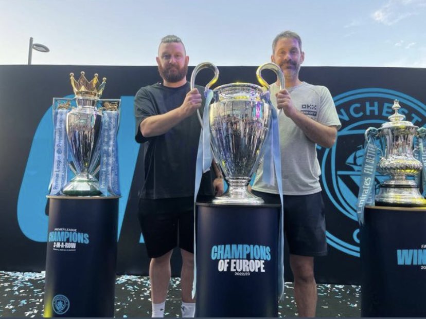 CMCelticFC's tweet photo. 🍀 TREBLE WINNER 🏆🏆🏆🍀

TWO time Champions League Winner🏅🏅

Massive Congratulations to our own @SCarsonOfficial and @ManCity on winning Champions League in Instanbul winning 1-0 vs Inter Milan. 

Scott enjoying the celebrations with family 🍀💚⚽️ https://t.co/by7dLLzLAC