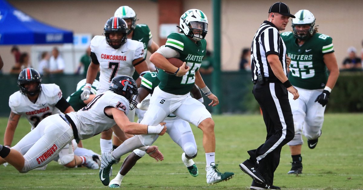 After a great conversation with <a href="/CoachEberhardt_/">Jeffrey Eberhardt</a> I am blessed and honored to receive my first D1 offer from <a href="/StetsonFootball/">Stetson Football</a> !!
<a href="/coachbkyoung/">Brian Young</a> <a href="/CoachNBJoseph/">Norman Joseph</a> <a href="/Coach_KBrewer/">Kendall Brewer</a> <a href="/MNHS_Football/">McKinney North Football</a>