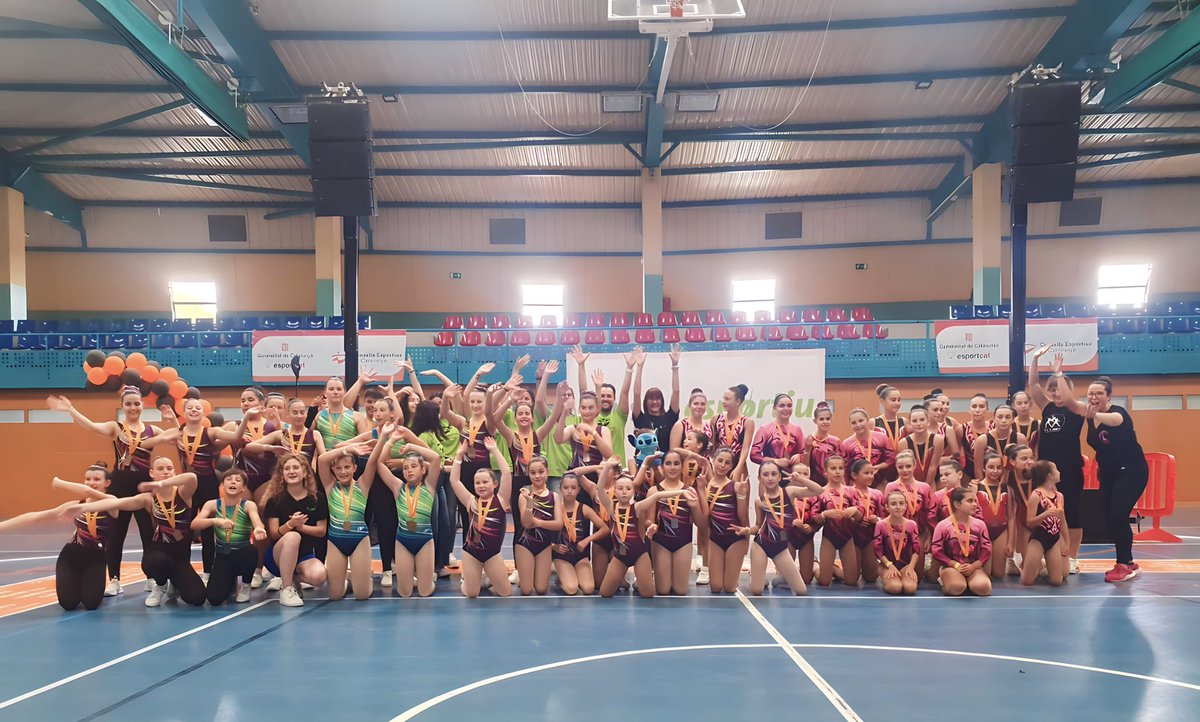 CEBaixCamp's tweet image. Aquest cap de setmana s’ha disputat la Final Nacional de Danses Urbanes i La Final Nacional de Gimnàstica Aeròbica i Aerodance, i la Trobada Nacional de Ritmes i Balls dels JEEC.

L'esdeveniment ha agrupat al  voltant de 300 esportistes.