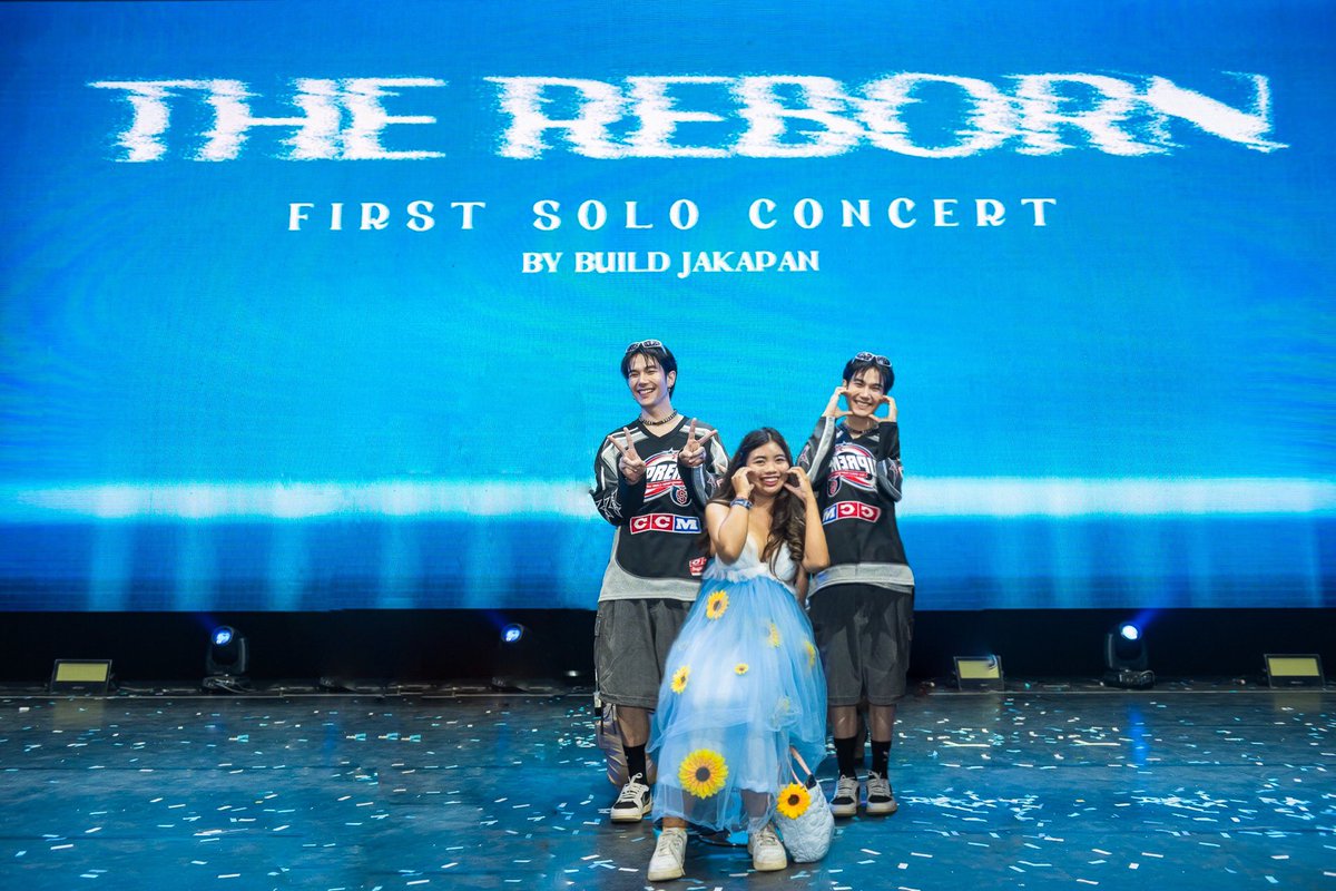 Golf_rara's tweet image. 💗 Photo group 💙
พี่จักรทำไมฟังเราบรีฟว่าขอหัวใจ🫶🏻

♡‧₊˚ @JakeB4rever 
꒰ #BuildJakapan ꒱
#TheRebornBuild #Buildfirstsoloconcert