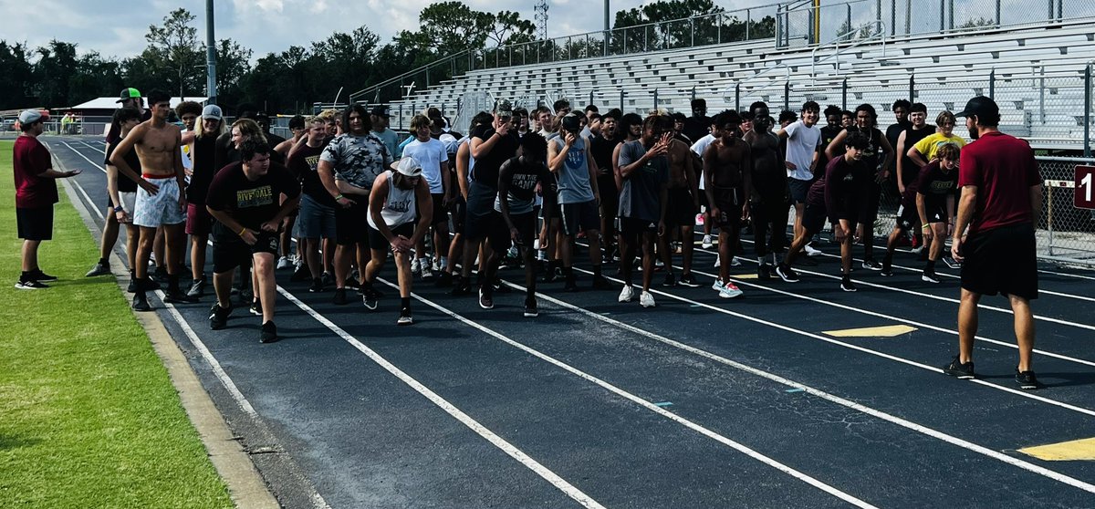 Day 1 of summer workouts was a success here at Riverdale High School! Close to a 100 kids came ready to work! <a href="/RHS_RaidersFB/">Riverdale Raiders Football</a> #raiderfootball #climb #bigthingscoming