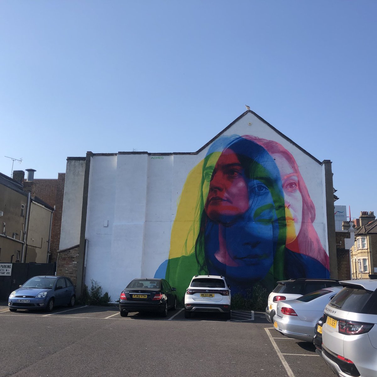 FionaxWhite's tweet photo. Incredible murals in Southend-on-Sea. At the film festival on Saturday night. https://t.co/sLVzT1YKyR