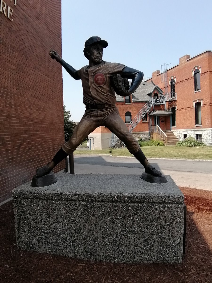 OntarioSportsHF's tweet photo. Jenkins had a legendary career with the Cubs, which includes winning a Cy Young Award and a record six straight 20-win seasons in Chicago. He pitched 18 seasons in the majors and tallied more than 3,000 strikeouts. #OSHOF #fergiejenkins #fergusonjenkins #baseball #chathamkent https://t.co/Wp4jcHem8H