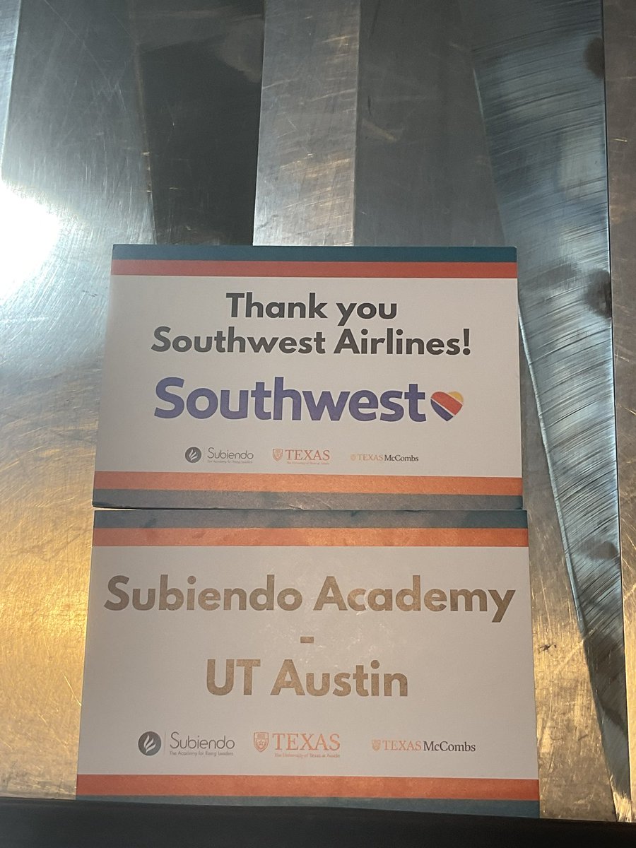 SubiendoAcademy's tweet photo. ❤️💙💛 https://t.co/mGPgSLCCkd