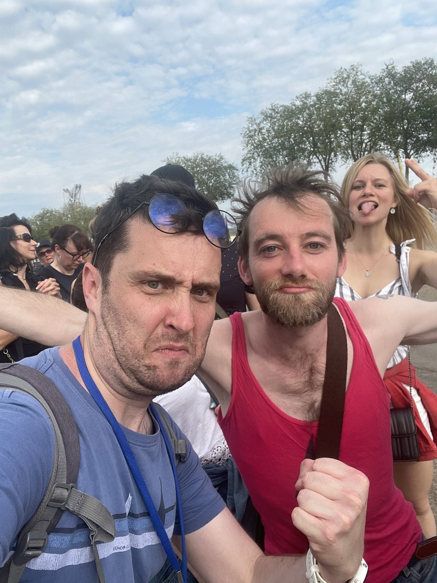 RECORD DU MONDE ! J’avoue j’ai eu des frissons. 
#ChenilleArmada