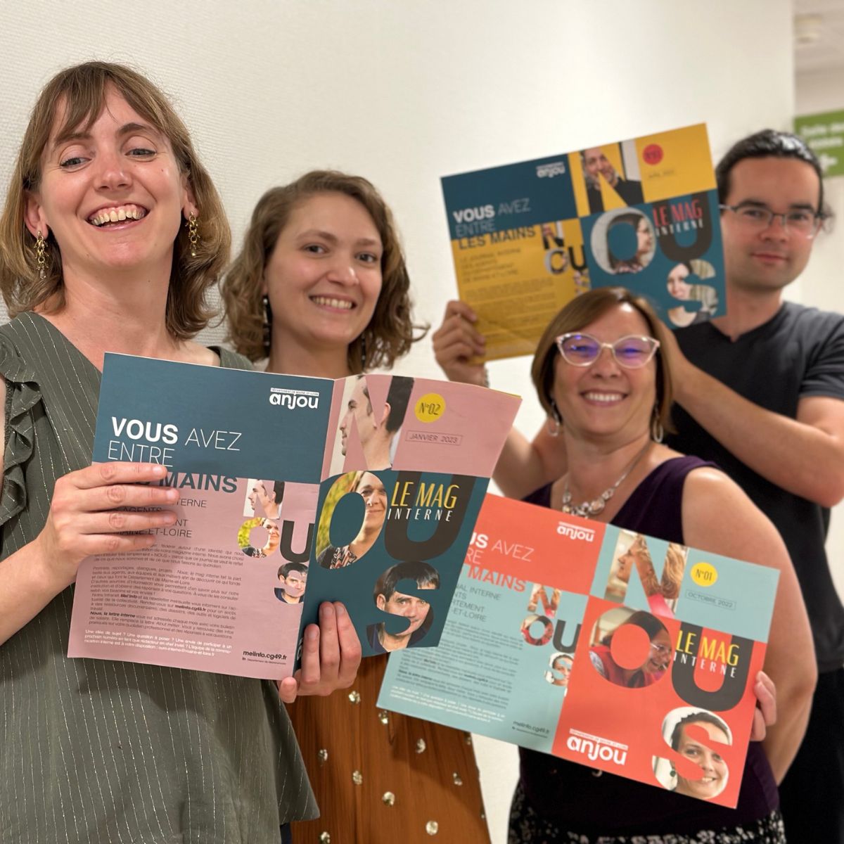 Maine_et_Loire's tweet image. 🥳 Notre magazine interne remporte la première place dans la catégorie « publication interne » au 25e prix de la presse et de l'information territoriale,  organisé par @cap_com🤩. Nous sommes RA-VIS, la preuve en images (et en sourires) 👇 

#compublique #capcom23