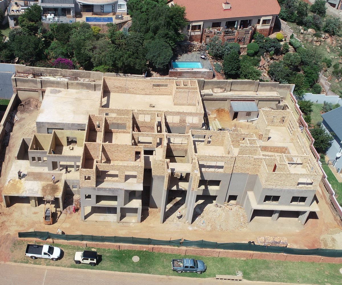 We have successfully built one of the largest house in SA. 10 bedrooms, Gym, Souna,  entertainment area, 6 living rooms, 18 garages and many more. 

Choose us to build your home
Please whatsapp 066 134 7291
#SenzoMeyiwaTrial #sizokthola Ace Makgashule Malema The ANC Boksburg