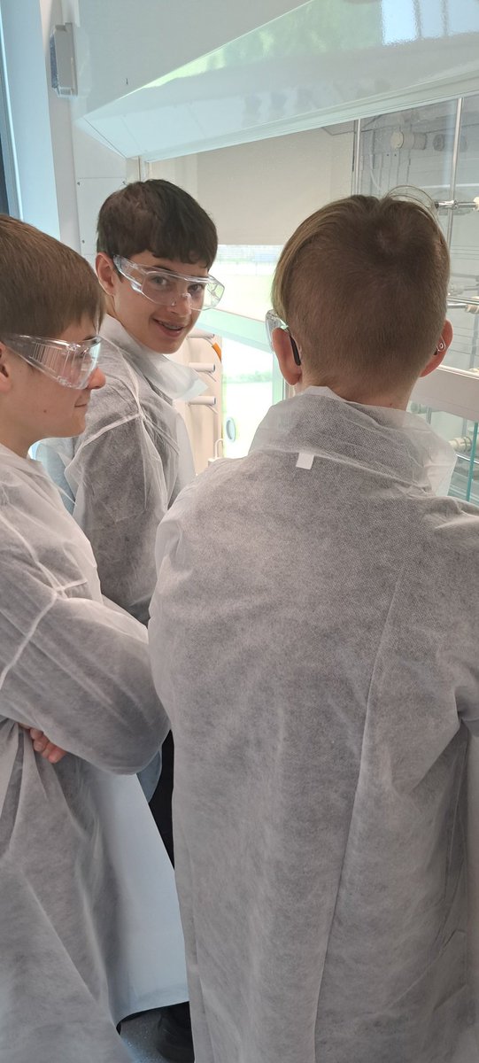 PortlethenAcademySci (@portyscience) on Twitter photo Some more pics of fancy equipment and happy young people!! #saltersfestivalofchemistry <a href="/Salters_Inst/">Salters' Institute</a> <a href="/aberdeenuni/">University of Aberdeen</a> Some more pics of fancy equipment and happy young people!! #saltersfestivalofchemistry <a href="/Salters_Inst/">Salters' Institute</a> <a href="/aberdeenuni/">University of Aberdeen</a>
