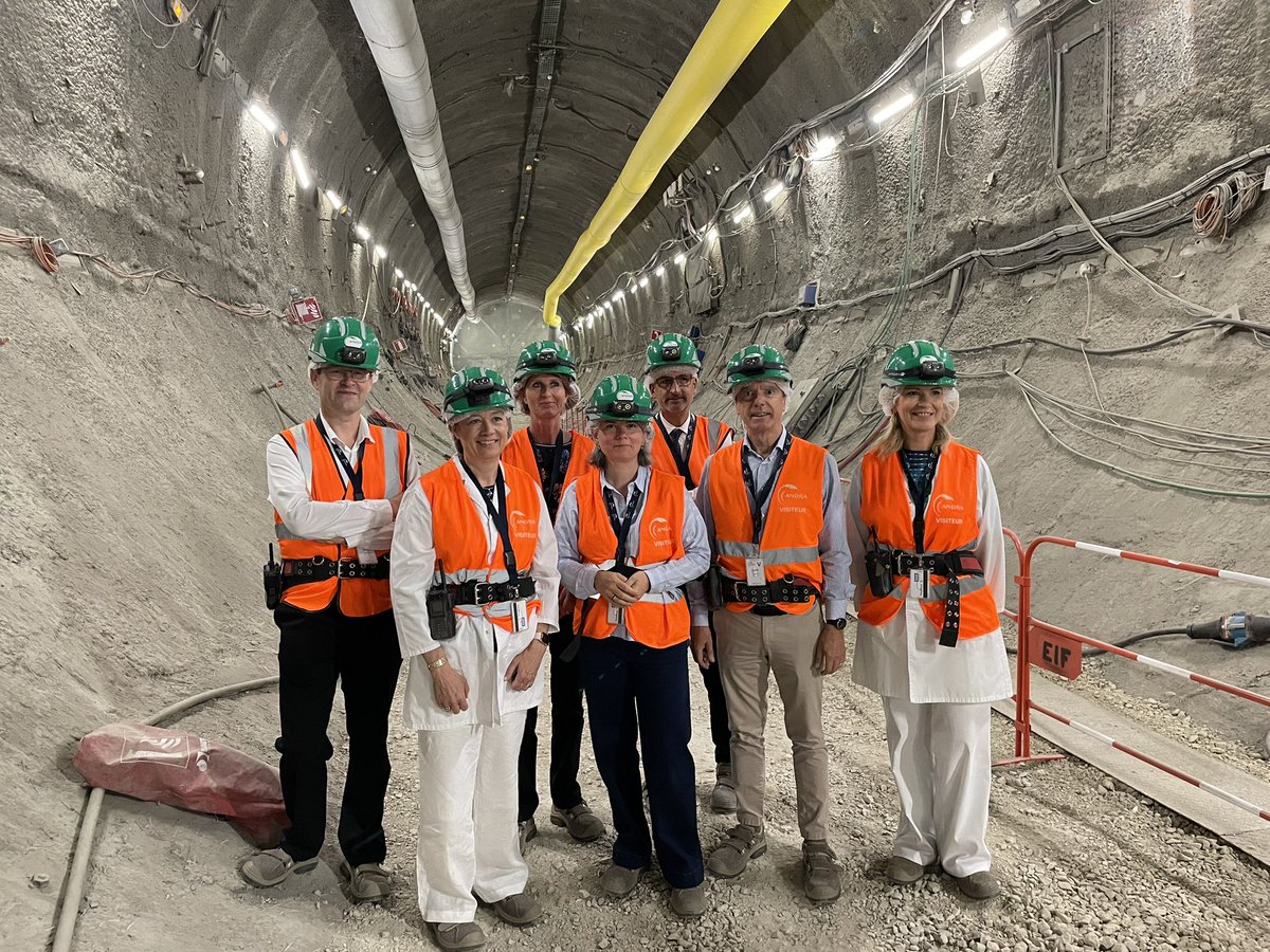 Merci à <a href="/Andra_CMHM/">Andra CMHM</a> et <a href="/EDFofficiel/">EDF</a> pour cette impressionnante visite à 500m sous terre des installations destinées au stockage durable des déchets radioactifs ☢️ L'occasion aussi d'évoquer les formations et métiers d'avenir dans le nucléaire autour de ce laboratoire de recherche