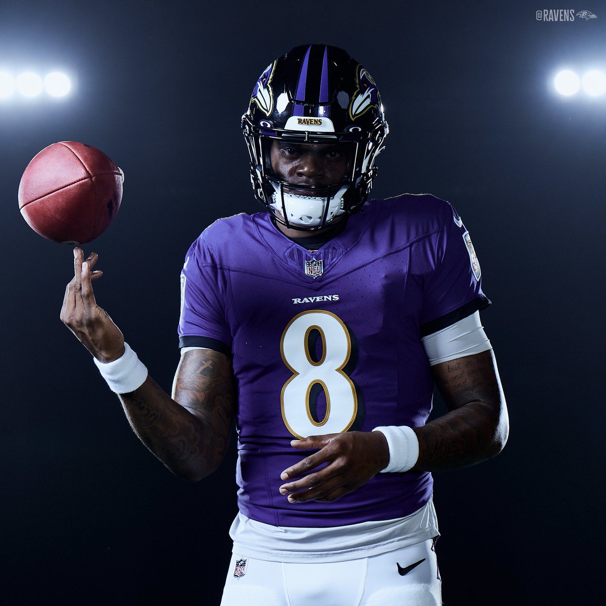 Ravens's tweet image. Fresh like the first day of school 🔥