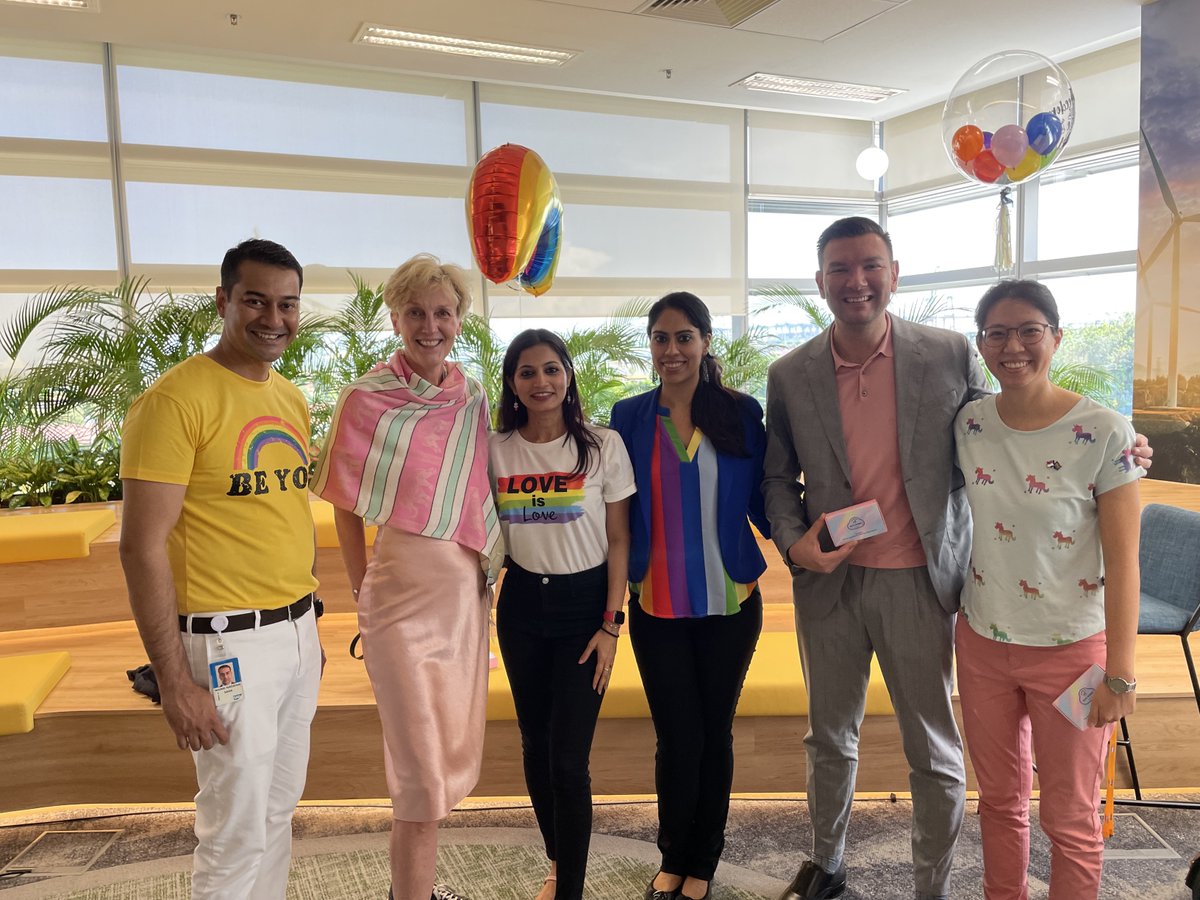 bendiek's tweet photo. 6/7 Celebrating #GlobalPrideMonth with our local team, numerous meetings with colleagues at leadership gatherings, a coffee corner, and a @SAP people and operations all-hands (in pink!). https://t.co/KPX1WH5tlX