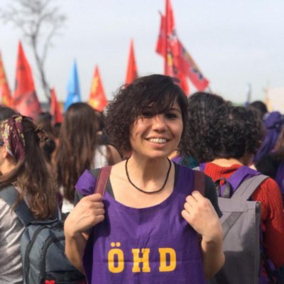 Hüseyin Boğatekin (@avbogatekin) on Twitter photo Ezilenlerin Hukuk Bürosu ve ÖHD üyesi Av. Gülhan KAYA tutuklandı.
Kahrolsun faşizm. 😡
<a href="/EzilenlerinHB/">EzilenlerinHukuku</a> <a href="/ohd_istanbul/">ÖHD İstanbul</a> Ezilenlerin Hukuk Bürosu ve ÖHD üyesi Av. Gülhan KAYA tutuklandı.
Kahrolsun faşizm. 😡
<a href="/EzilenlerinHB/">EzilenlerinHukuku</a> <a href="/ohd_istanbul/">ÖHD İstanbul</a>