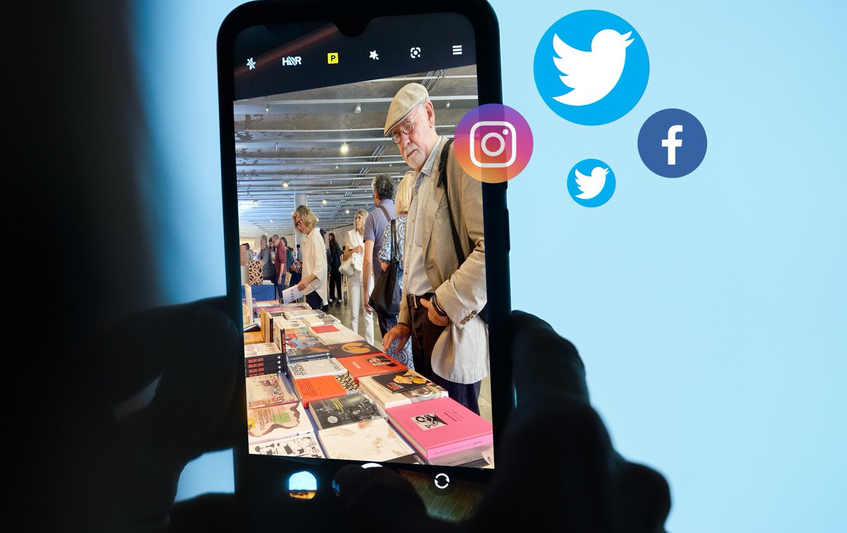 bcn_llibres's tweet photo. 🤗 Moltes gràcies a tothom que ens van visitar, aquest cap de setmana, al nostre stand en la fira internacional #ArtsLibris.
Vam estar amb les novetats en llibres d'artista editats per l'@bcn_ajuntament junt a @dissenyhub_bcn @lavirreinaci @LaCapellaBCN @fabraicoats_fic https://t.co/swAtXcdxOU