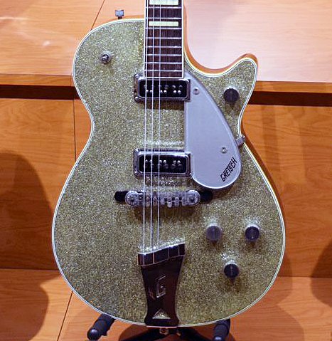 Start the week with some sparkle! #MakeMusic with #Gretsch.