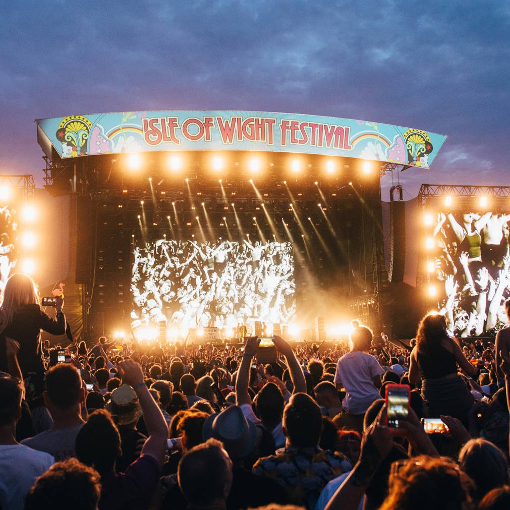 WinchesterAD8's tweet photo. This weekend is the Isle of Wight Festival! A weekend where masses of people descend with tents, wellies and the joy of music!
The festival is a sell out but if you're lucky enough to have a ticket here are our recommendations for the weekend. https://t.co/2C3x9f3o6r https://t.co/Ty5CdknLIf