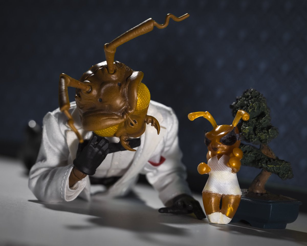 gabal's tweet photo. Do you come here often? #mezcomondays @mezcotoyz  #gomez #rumblesociety #toyphotography #toymoz https://t.co/iHVsXuy4UH