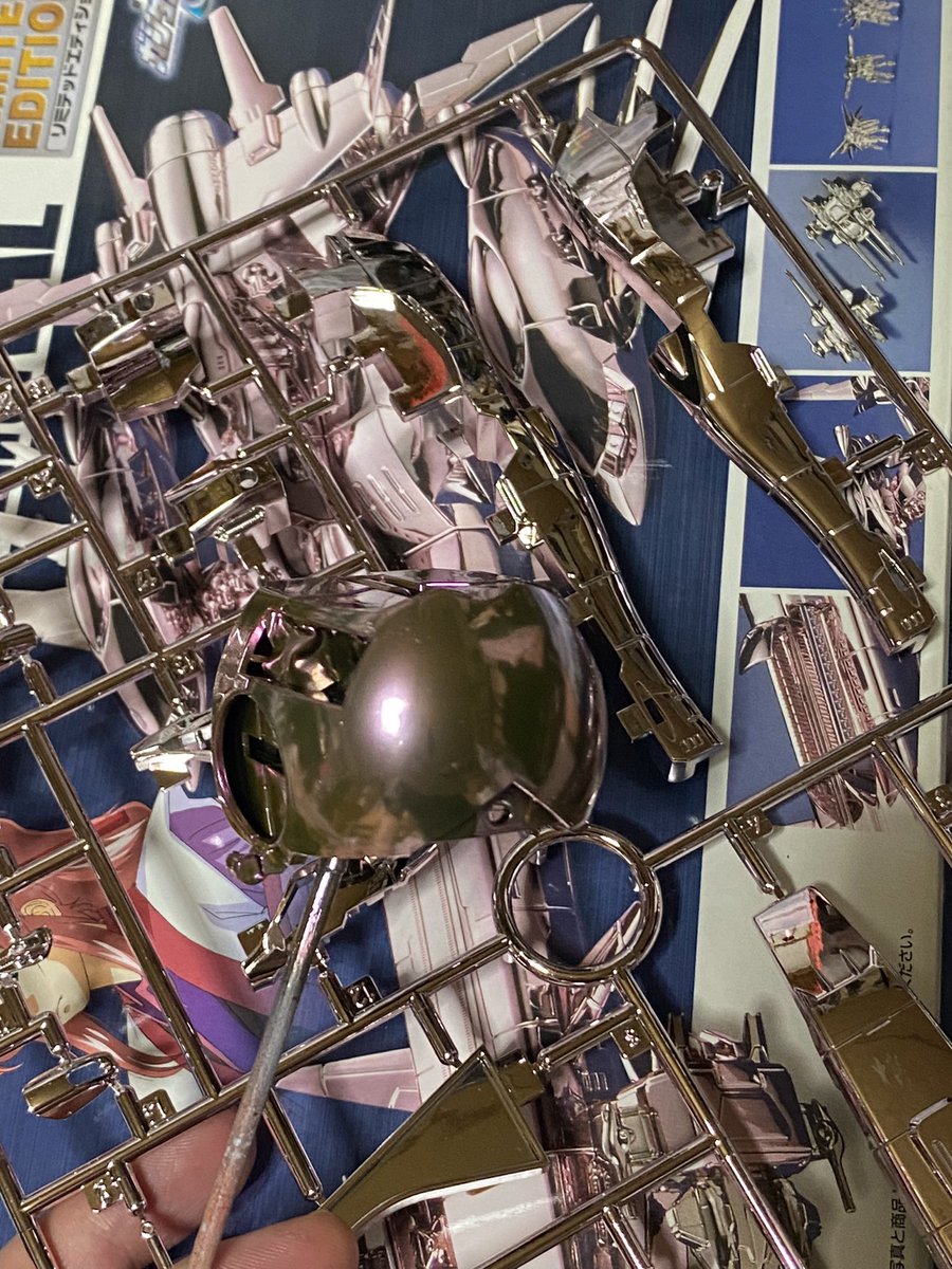 PatcHLoVeCraft's tweet image. しっかし、
ピンクと言えばピンクですが、
すっごい色素薄い系ピンク。
バンダイさんもピンクメッキには頭抱えたんだろうな…しみじみ。
#EXMODEL 
#エターナル

こうして見ると、
あの後色味が落ち着いた私のピンクメッキ調は、
あながち間違ってなかったと思える！