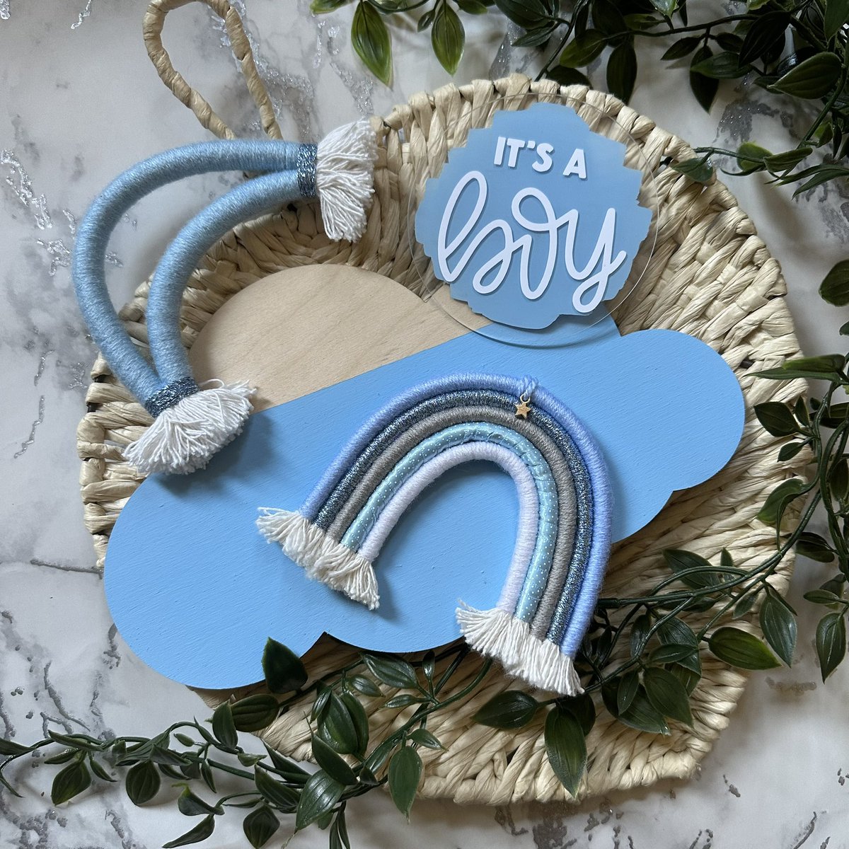 Moody Blue has been popular this weekend in orders - items can be bought individually or as gift sets.
✨MIDI MACRAME RAINBOW 
✨MINI MOON 
✨ACRYLIC DISC
✨MDF CLOUDS 

Let me know what you think in the comments below 👇🏼 

💙✨🤍

#SSHUK #handmadeuk #SmallBusiness #shopsmall