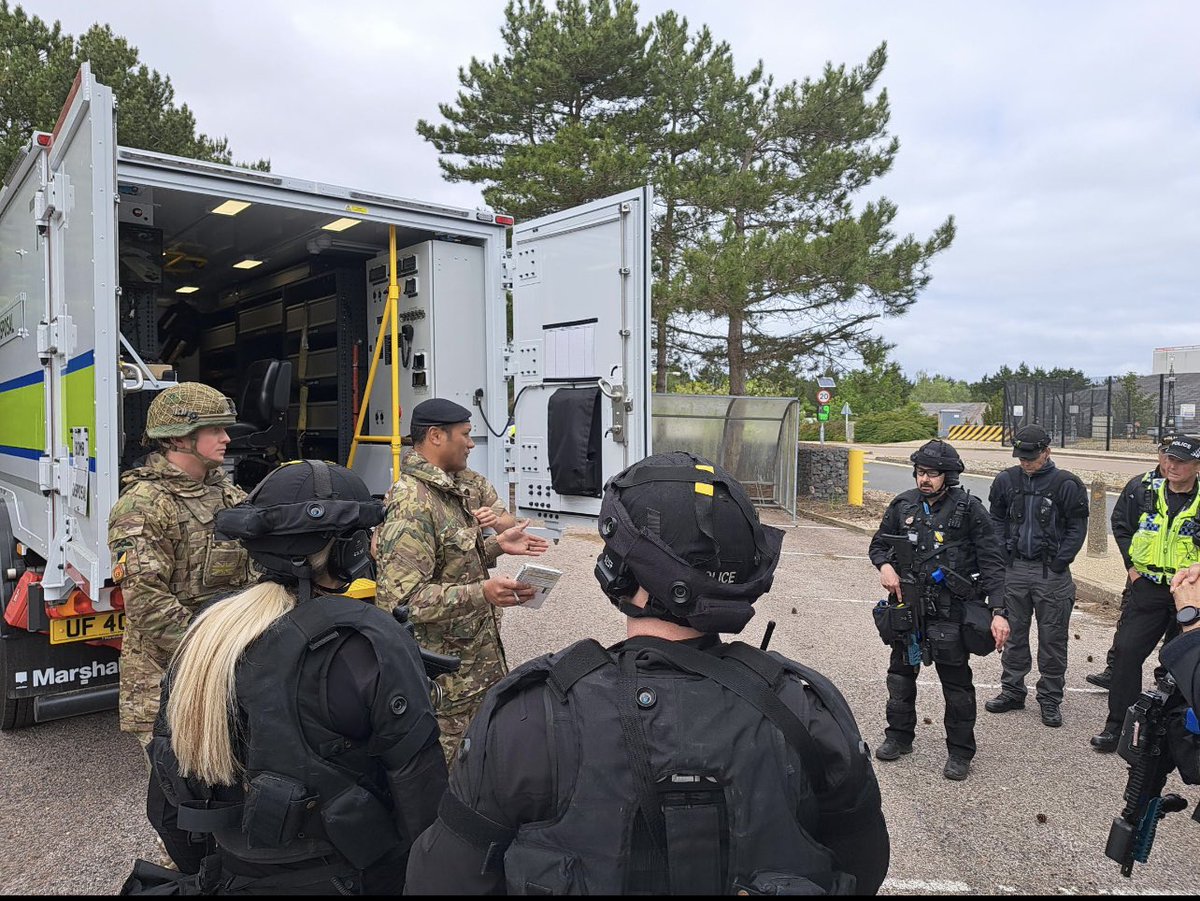 11 EOD & Search Regiment tweet media