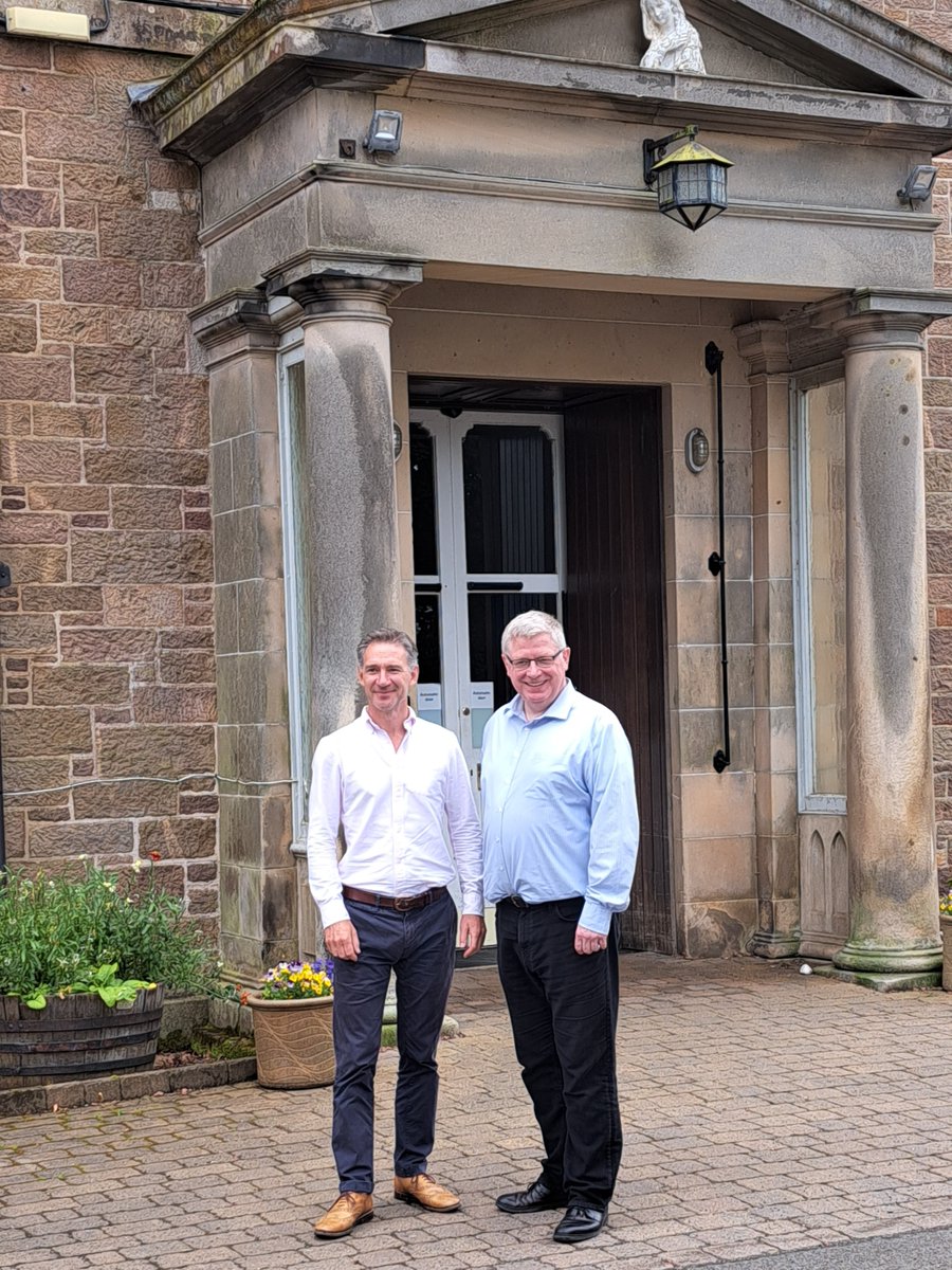 I'm grateful to Mark, CEO of @LeuchieHouse, for updating me on some of their latest developments & exciting plans for the future. 
 
Leuchie is a fantastic asset for East Lothian & for people living with MS & other neurological conditions across the UK leuchiehouse.org.uk