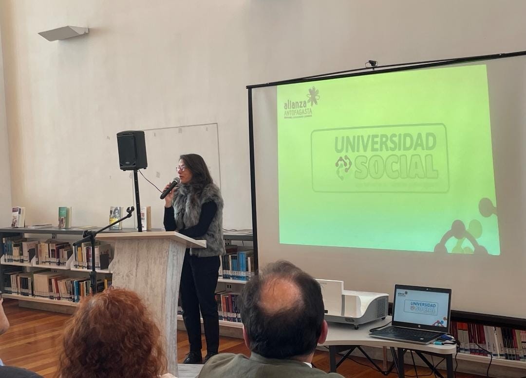 En una emotiva y solemne ceremonia, hoy dimos el puntapié inicial a nuestro proyecto educativo "Universidad Social", programa impulsado por Alianza Antofagasta que beneficia a dirigentes y actores sociales locales, potenciando sus habilidades y competencias.