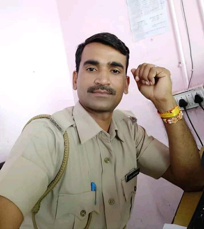 राजस्थान पुलिस के जाबांज योद्धा,मुझे हमेशा समाज हित के कार्यों के लिए प्रेरित करने वाले बड़े भाई  आत्माराम गुर्जर आपको जन्मदिन पर ढेरो शुभकामनाएं ..
आप हमेंशा हँसते मुस्कुराते रहे ऐसी भगवान श्री देव नारायण जी से कामना करता हूं ।