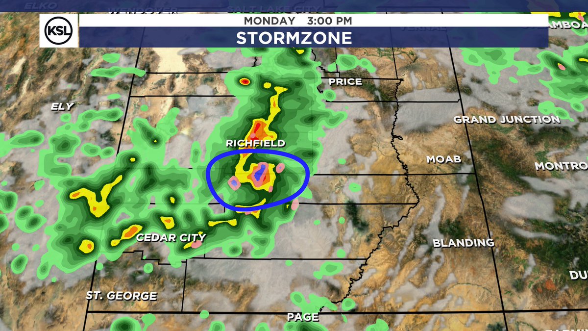 KSL_Matt's tweet photo. Latest hi-res model saying there's a chance we could see some light June snow at the highest peaks of Utah today. #utwx ❄️🏔️ https://t.co/RJAvmTMKsP