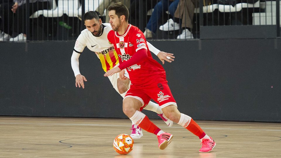VinCauval's tweet photo. Scouting F U T S A L 👀

Después de su renovación con @JimbeeCartagena▪️ Bebe ▪️ otro de los jugadores de la temporada según los 📊
¿Qué jugadores puedo fichar? ¿Este jugadores es bueno para mi sistema de juego?
#Futsal #fichajes #scouting #bigdata #datos 

✍🏻➡️📩 https://t.co/vv9vAcBzzy