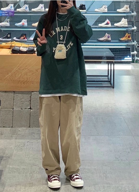 ไปเจอกางเกงรุ่นนี้มา เป็น unisex ใส่ได้ทั้งหญิงและชาย ขาปล่อยเอวเป็นยางยืด แมตช์ง่ายช่วยพรางต้นขาไปอีกแถมใส่สบายด้วย ตัวละ 250 บาท มีไซส์ S-4XL เลย🙌🏻