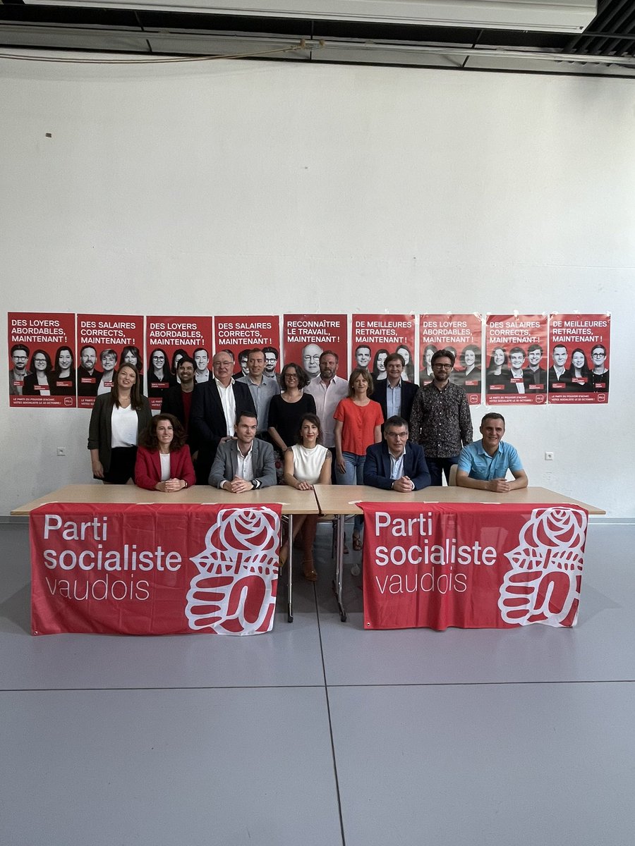 AdrianeBossy's tweet photo. Conférence de presse aujourd’hui pour lancer la campagne au National! L’occasion de présenter notre programme (axe principal: pouvoir d’achat!) mais aussi de dévoiler nos affiches! 😍 https://t.co/gxZJtSP36Z