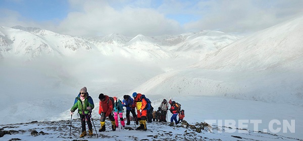 TibetNews11's tweet image. #escursionisti #cinesi raggiungono #quota #6000