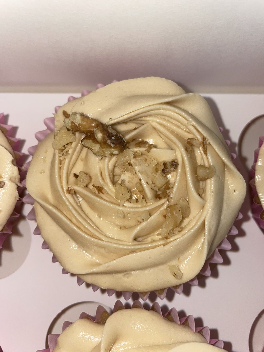 It’s Monday. Have your coffee and eat it too.  🤩☕️

#Mondayblues  #cupcake #reigate #lovereigate #surrey #nhsworkers