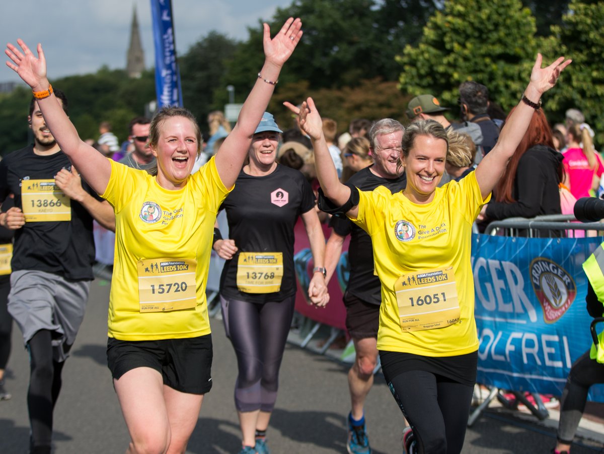 giveaduck_uk's tweet photo. 😍 Leeds 10K memories...oh how we love this event!
📢 📢 Shout out to everyone taking part in the Leeds 10K today!
🙌 We're cheering you on all the way.
💧Drink plenty of water today, it's a hot one!
#GiveADuck #childhoodcancer #ChemoDuck #Leeds10K #thankyou @runforall https://t.co/W1QsiL7Gco